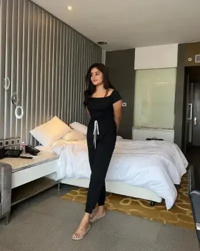 Call Girls Narwar Cash On Delivery
